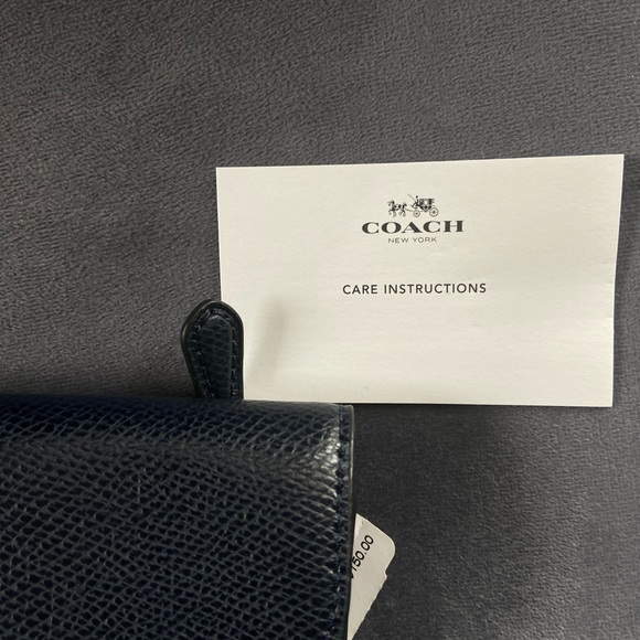 Coach slimline black leather wallet with logo print - Picture 2 of 6